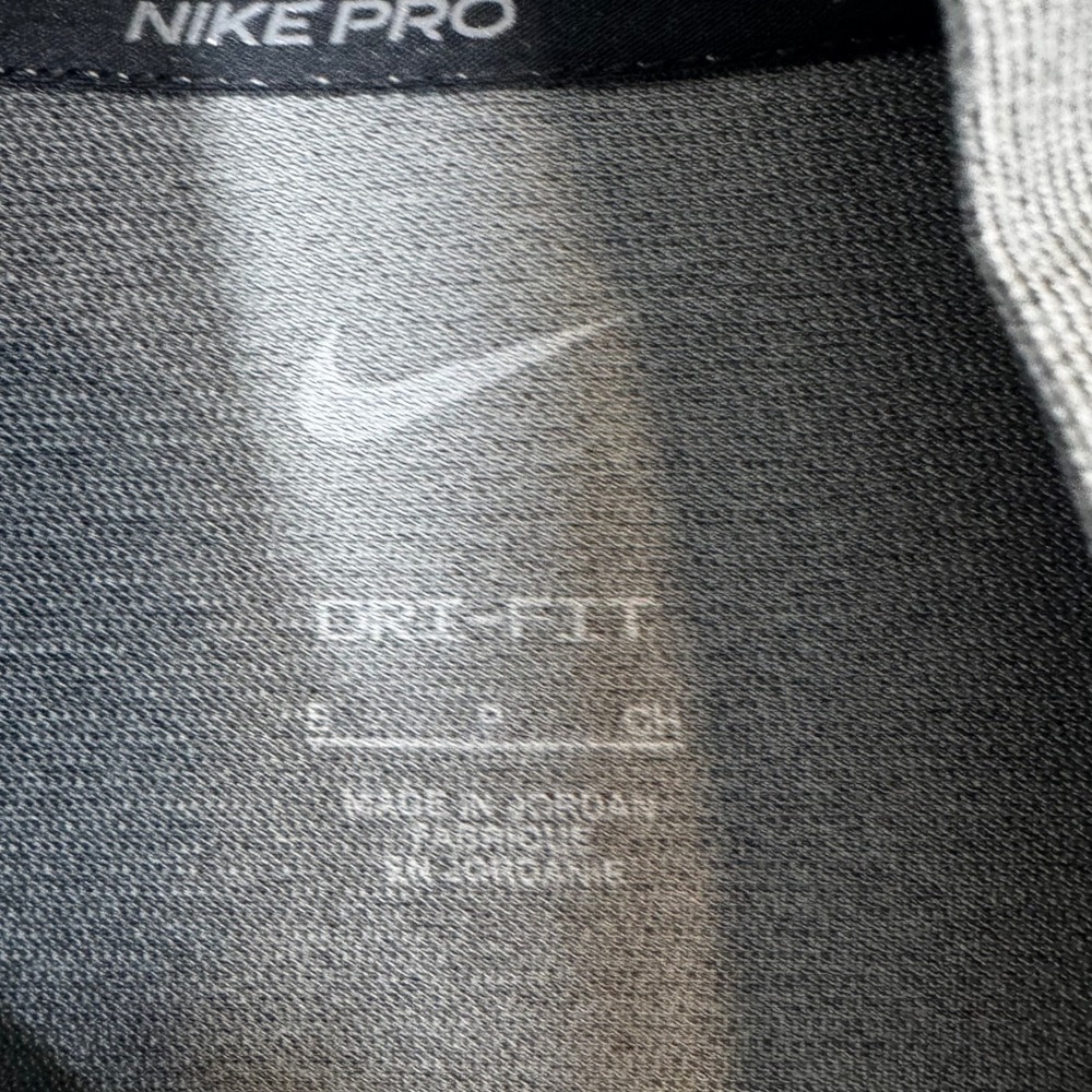 Nike Pro Dri-FIT Mens Small Gray Black Stripe Quarter Zip Pullover Training Top - Picture 3 of 6